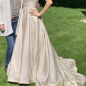 Sherri Hill Prom Dress, Size 2, Pre-owned, EXCELLENT CONDITION!